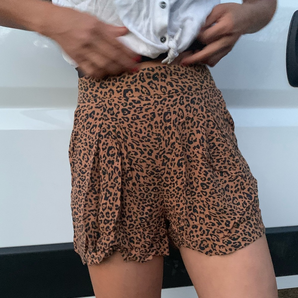 Leopard Flowy summer shorts with Pockets
